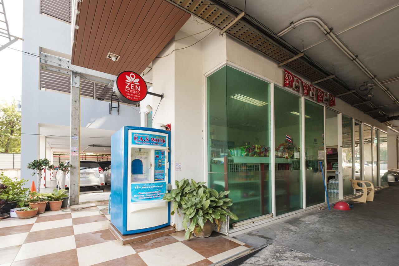 Aryan Suites Hotel Bangkok Bagian luar foto