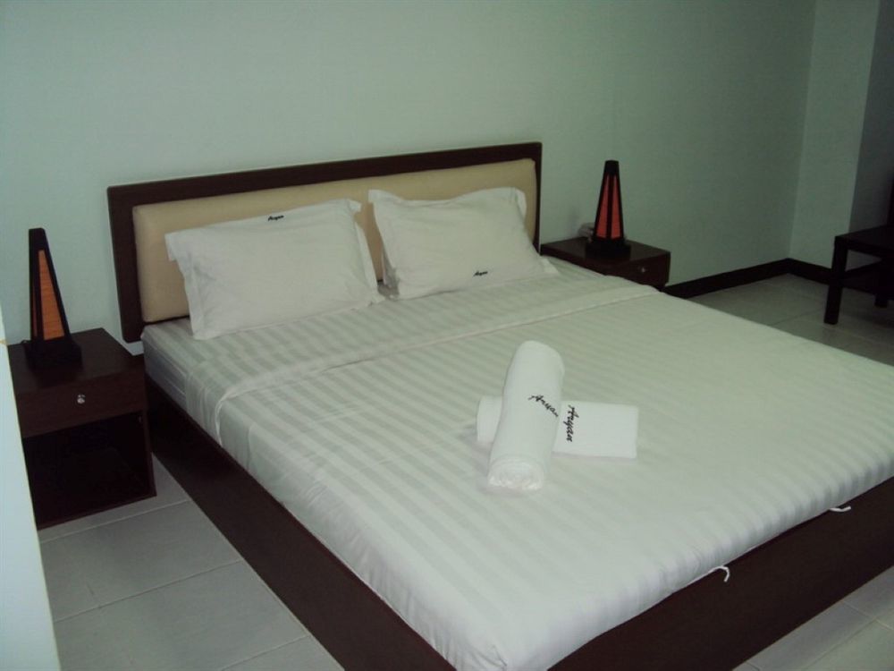 Aryan Suites Hotel Bangkok Bagian luar foto