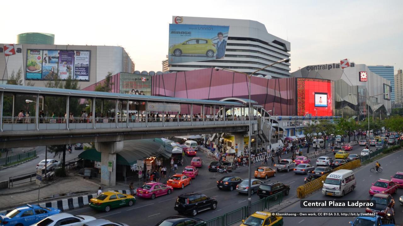 Aryan Suites Hotel Bangkok Bagian luar foto